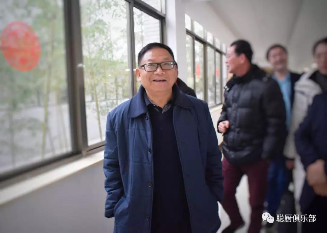 「2020農(nóng)業(yè)大咖圓桌會(huì)」 在瀏陽(yáng)市兩型產(chǎn)業(yè)園聰廚舉行 「2020農(nóng)業(yè)大咖圓桌會(huì)」 在瀏陽(yáng)市兩型產(chǎn)業(yè)園聰廚舉行